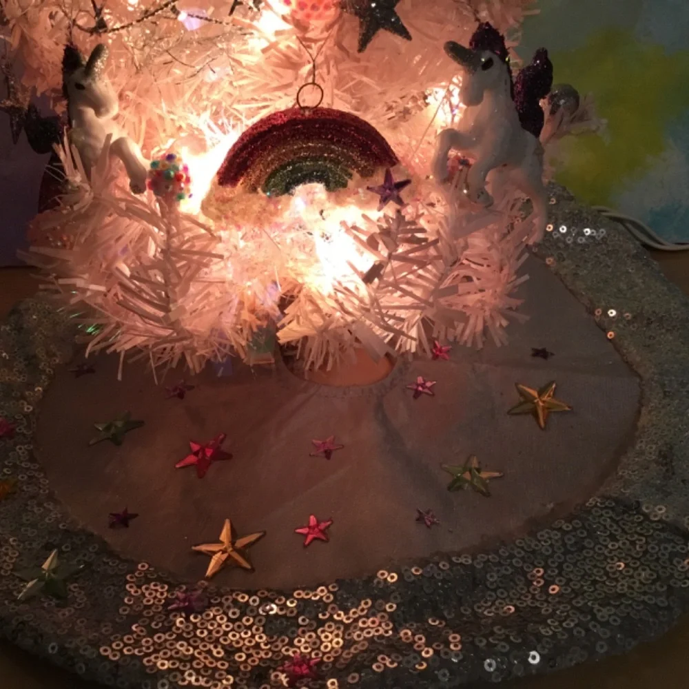 New Handcrafted 18 inch Unicorn Christmas Tree - Picture 6 of 7